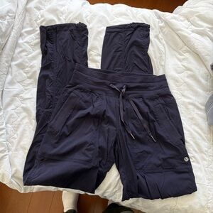 Lululemon dark navy size 4 dance studio pants